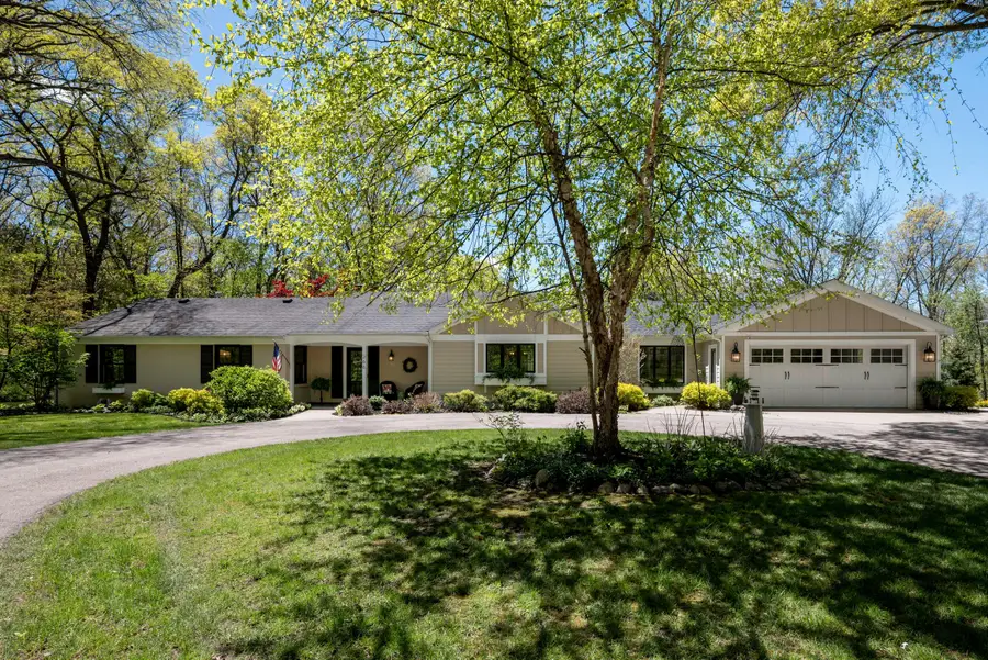 266 Pettis Avenue Ne, Ada, MI 49301 - #2