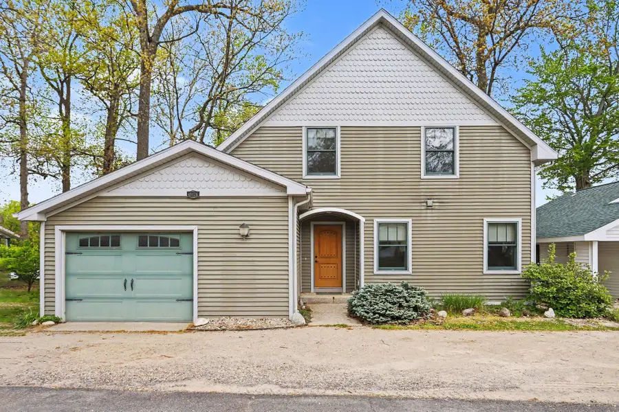49476 Fairbanks Avenue, Paw Paw, MI 49079 - #2