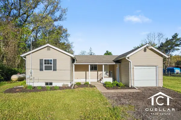 2452 54th Street, Fennville, MI 49408