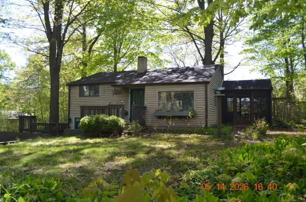 6446 Harrison Street, Coloma, MI 49038