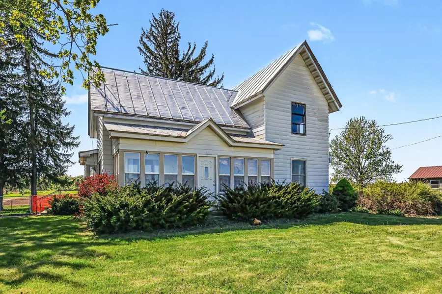 3304 S Greenville Road, Greenville, MI 48838 - #3