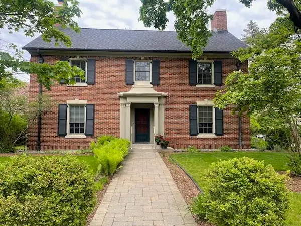 2203 Sheffield Drive, Kalamazoo, MI 49008