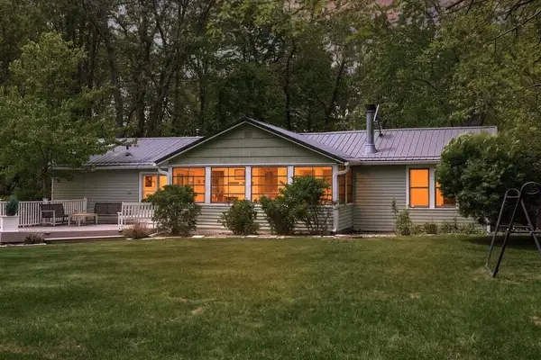 15566 Red Arrow Highway, Union Pier, MI 49129