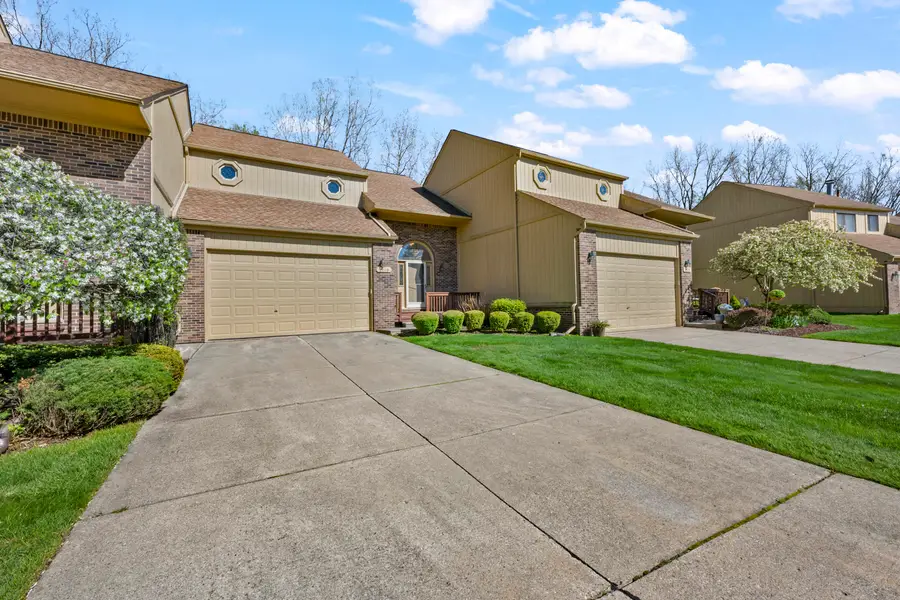 2119 Rochelle Park Drive, Rochester Hills, MI 48309 - #2