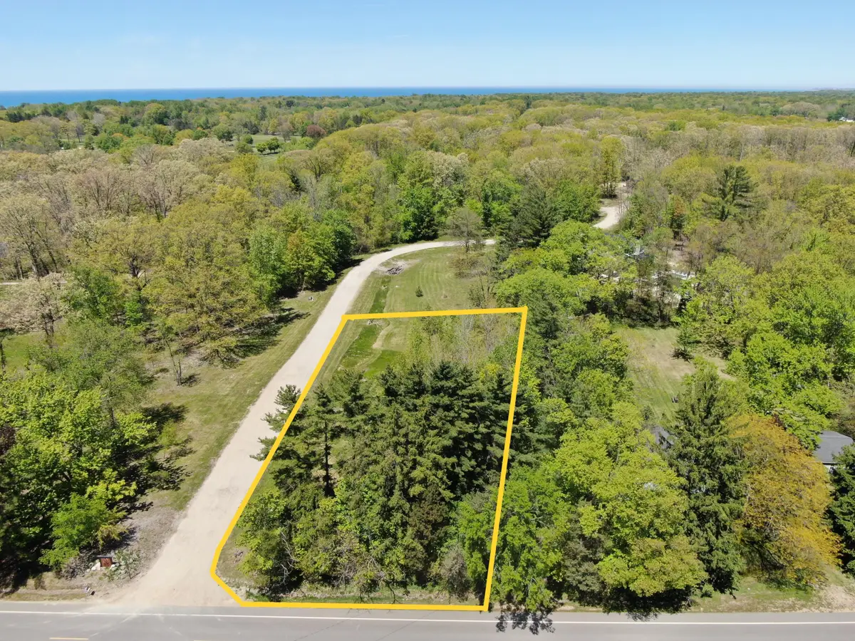 12 Meadowood Lane, Lakeside, MI 49116 - #1