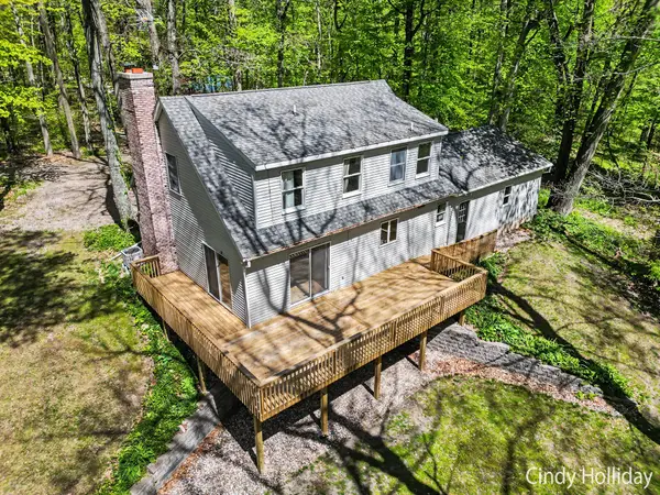 7550 Woodsy End Street, Middleville, MI 49333