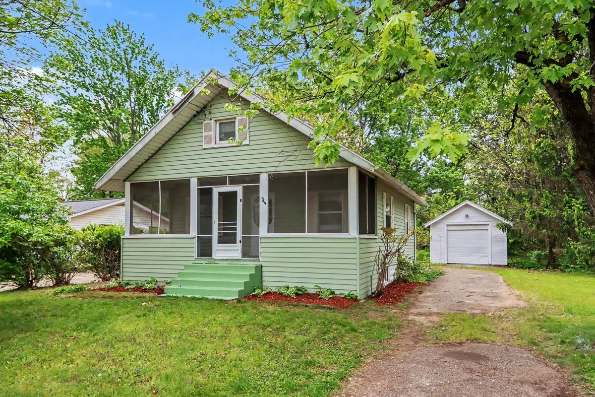 549 Avenue A, Springfield, MI 49037 - #1