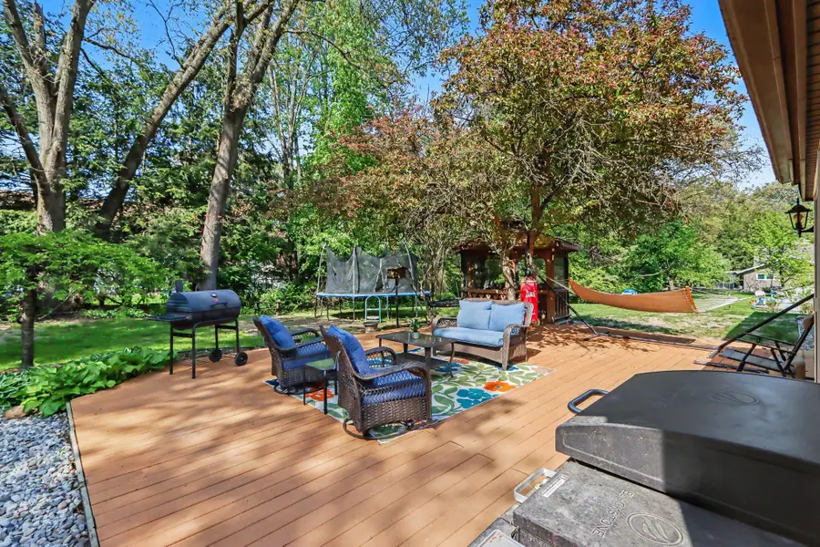 5204 Foxcroft Dr, Kalamazoo, MI 49009 - #3