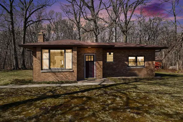 6629 W East Road #B, Three Oaks, MI 49128