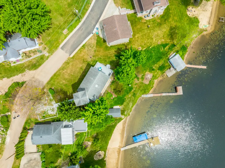 15657 Lakeview Drive, Buchanan, MI 49107 - #3