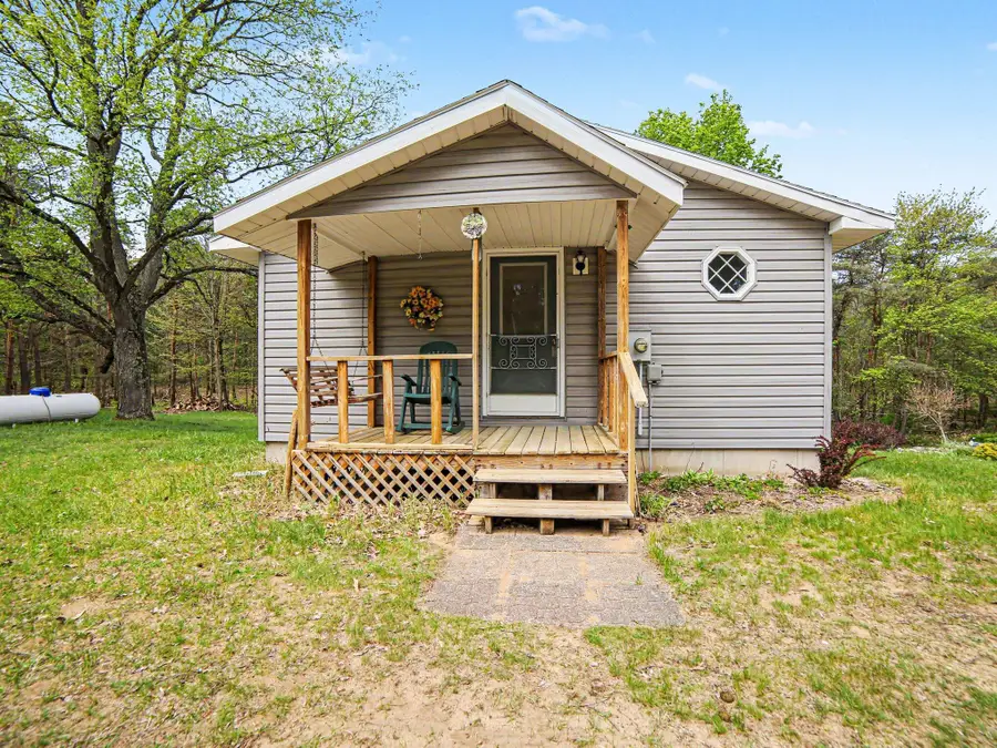 9070 4 Mile Road, Hesperia, MI 49421 - #2