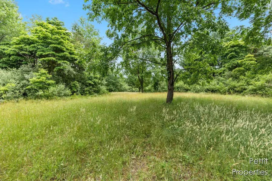 6804 S Maple Island Road, Nunica, MI 49448 - #3