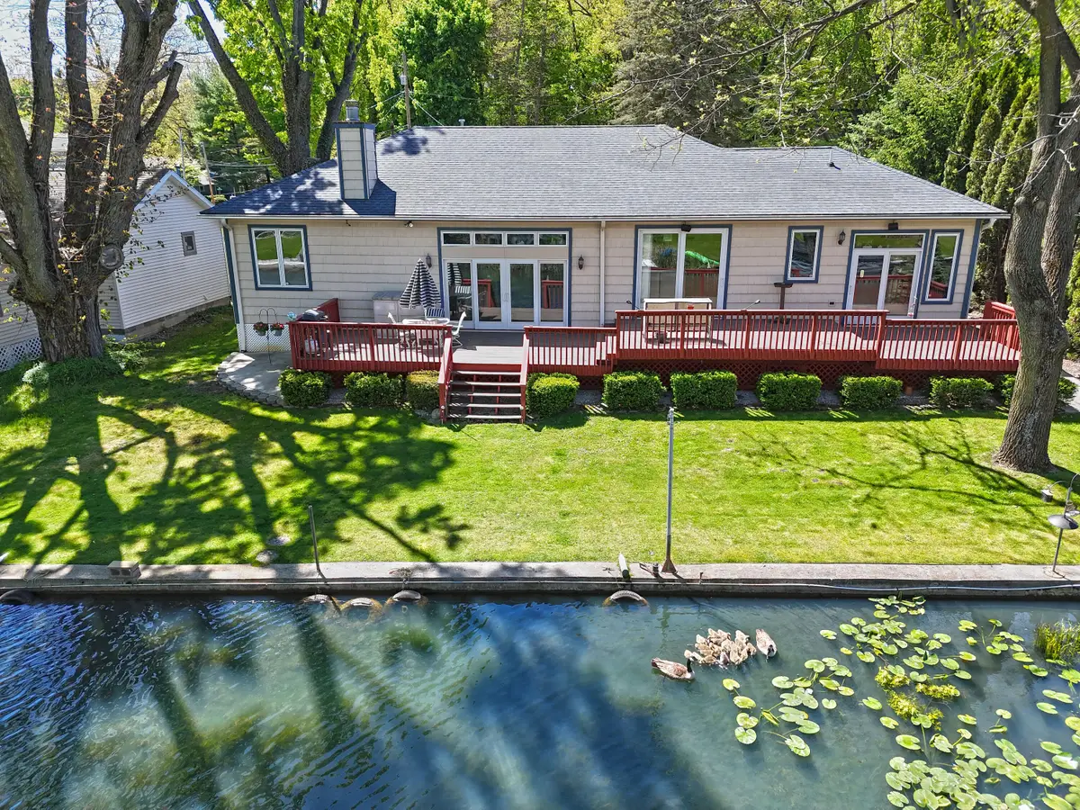 31886 W Lakeshore Drive, Dowagiac, MI 49047 - #1