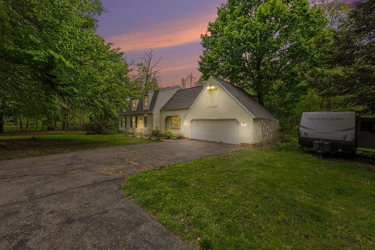 2813 Brookside Boulevard, Jackson, MI 49203 - #1