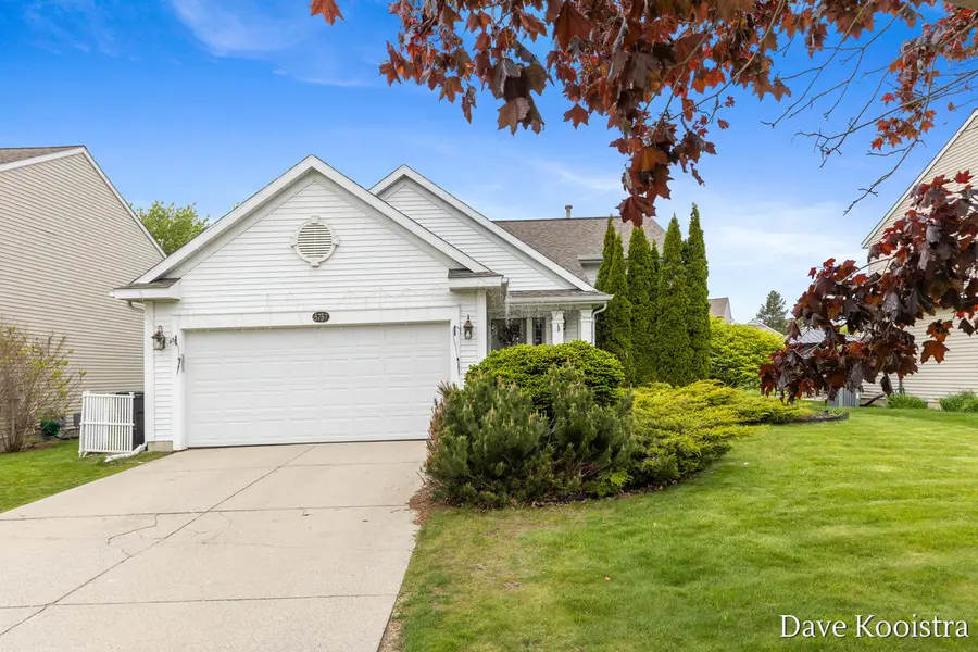 5757 E Grove Drive Se, Kentwood, MI 49512 - #2