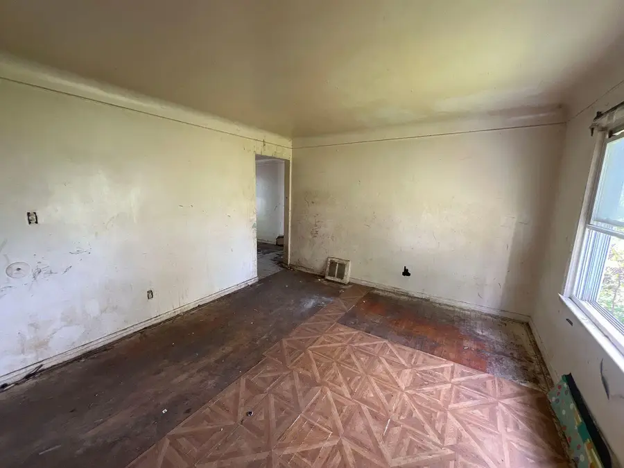 7839 Clayburn Street, Detroit, MI 48228 - #3