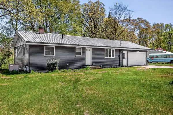 3868 S Riverview Drive, Hesperia, MI 49421