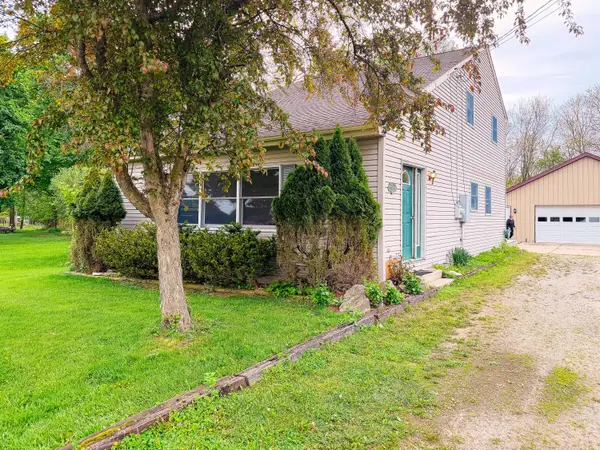 5175 Pleasant Valley Road, Manitou Beach, MI 49253