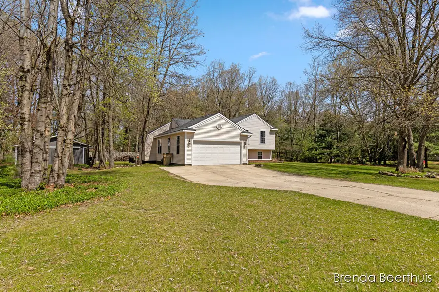 10950 Debbie Drive, Greenville, MI 48838 - #3