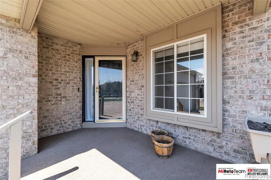1837 Willow Creek, Lansing, MI 48917 - #3