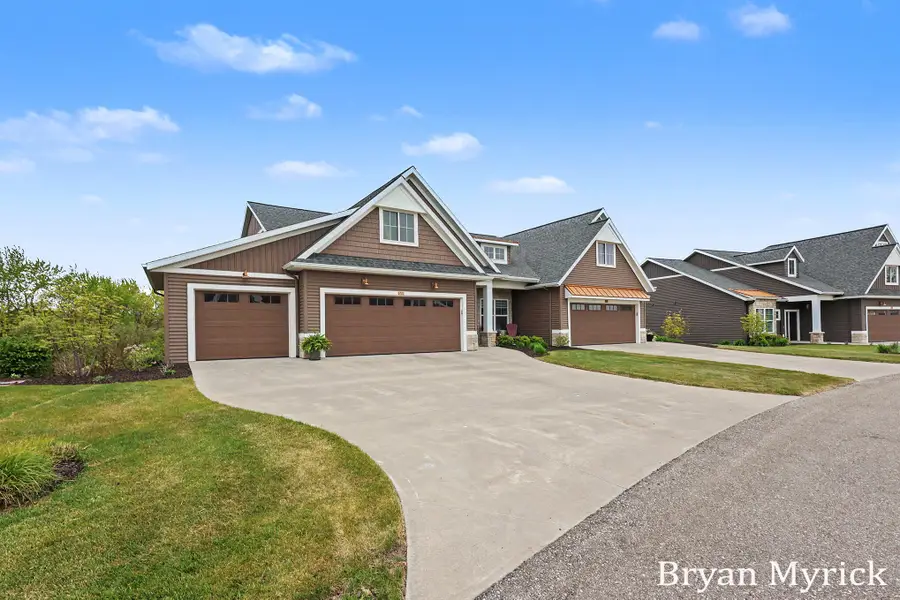 4726 West Wind Drive, Holland, MI 49423 - #2
