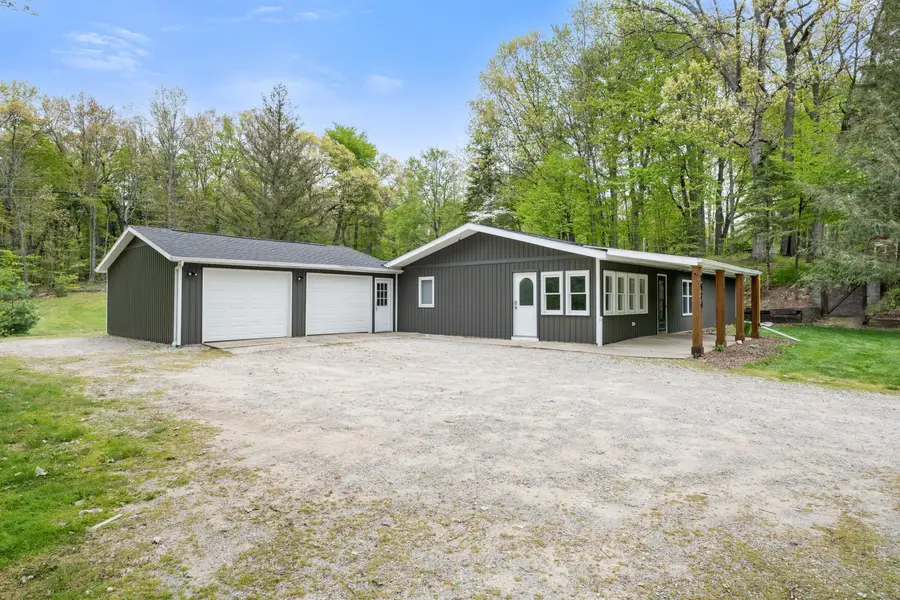 7924 Pine Island Court Ne, Belmont, MI 49306 - #3