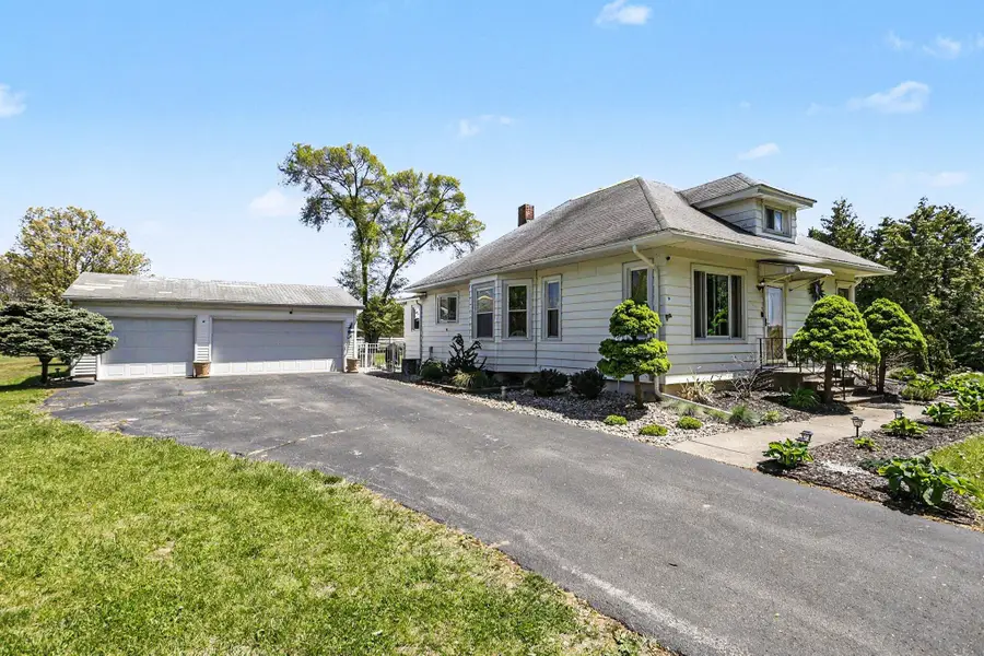 1165 S Bainbridge Center Road, Benton Harbor, MI 49022 - #2
