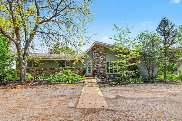 165 East Avenue, Grass Lake, MI 49240