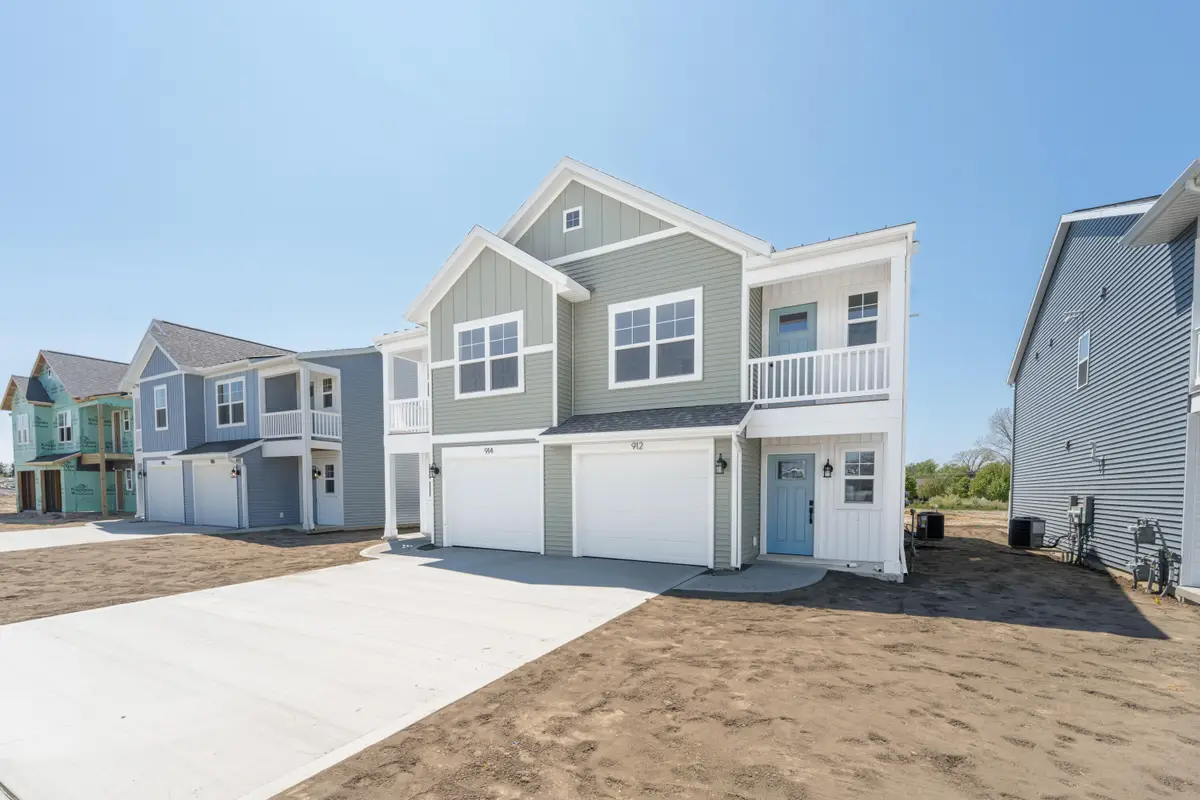 912 Indiana Avenue #13, South Haven, MI 49090 - #1