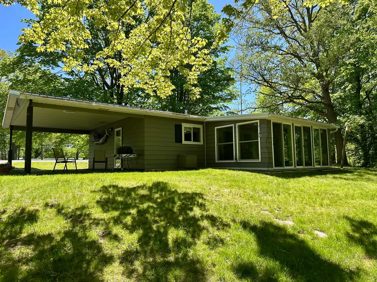 8942 E M-20, Hesperia, MI 49421 - #1