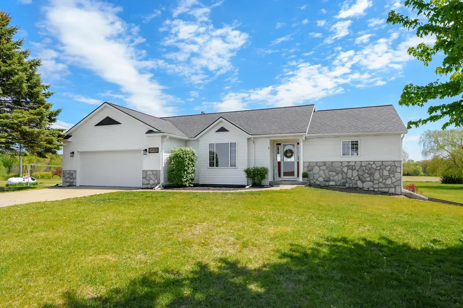 3565 4th Street, Wayland, MI 49348 - #2