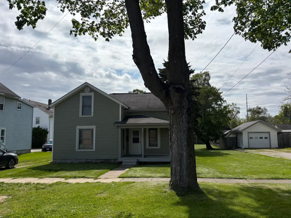 202 N Clay Street, Sturgis, MI 49091 - #1