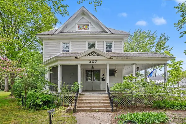 307 Center Street, Dowagiac, MI 49047