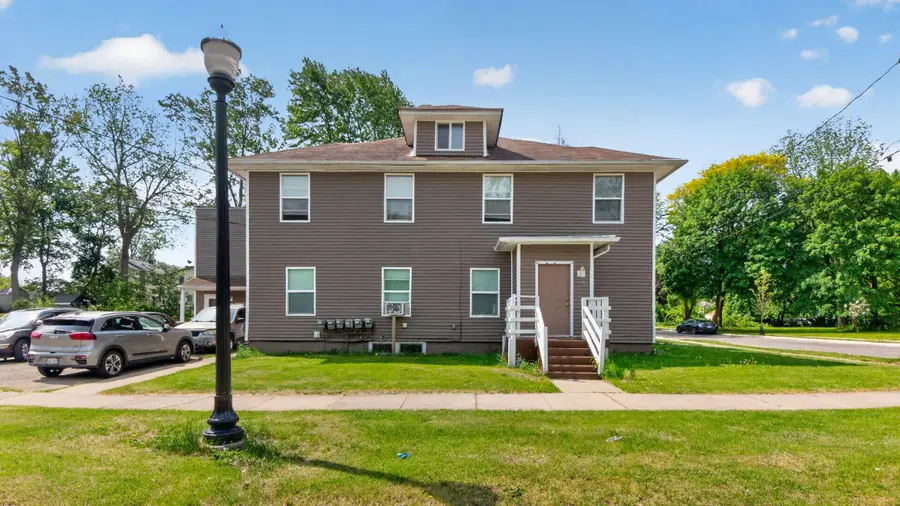 127 W Wilkins Street, Jackson, MI 49203 - #3