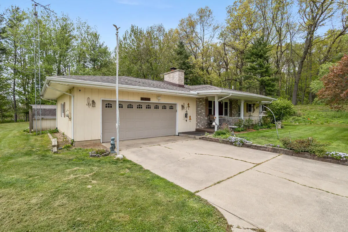 14135 Helmer Road S, Battle Creek, MI 49015 - #1