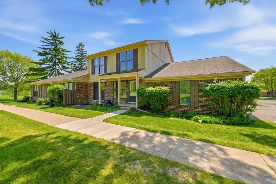 31890 Ivy Lane, Warren, MI 48093 - #2