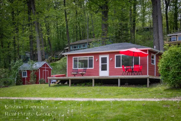 13737 Lower Bayside Drive, Belding, MI 48809
