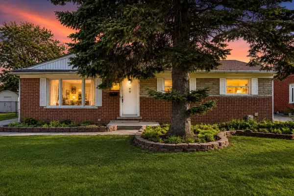 32453 Hiveley Street, Westland, MI 48186
