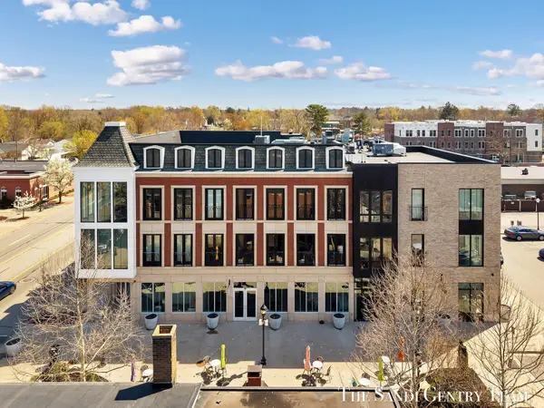 110 W Savidge Street #302, Spring Lake, MI 49456