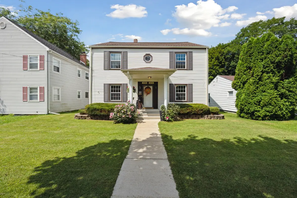 1038 S West Avenue, Jackson, MI 49203 - #1