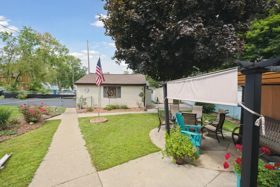 1038 S West Avenue, Jackson, MI 49203 - #3