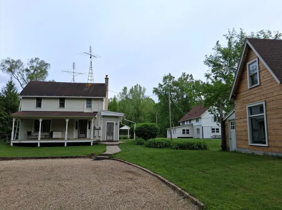 3150-3160 W Defay Road, Stevensville, MI 49127 - #2
