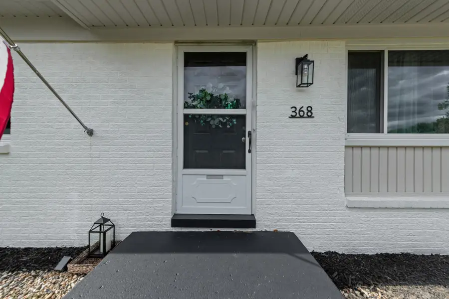 368 Cambridge Avenue, South Lyon, MI 48178 - #3