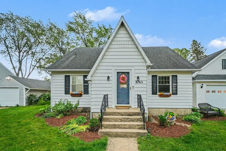 8765 Grove Avenue, Berrien Springs, MI 49103 - #3