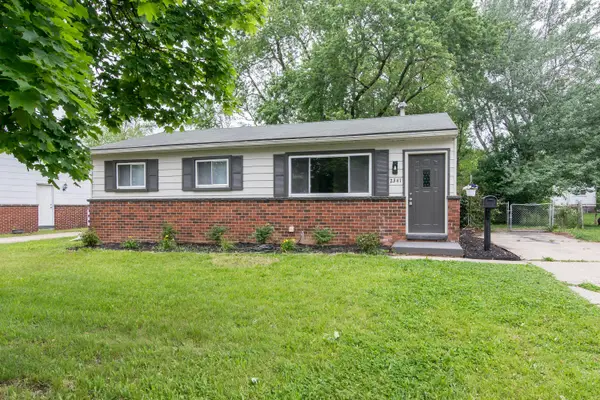 2341 Brooktree Court, Ypsilanti, MI 48198