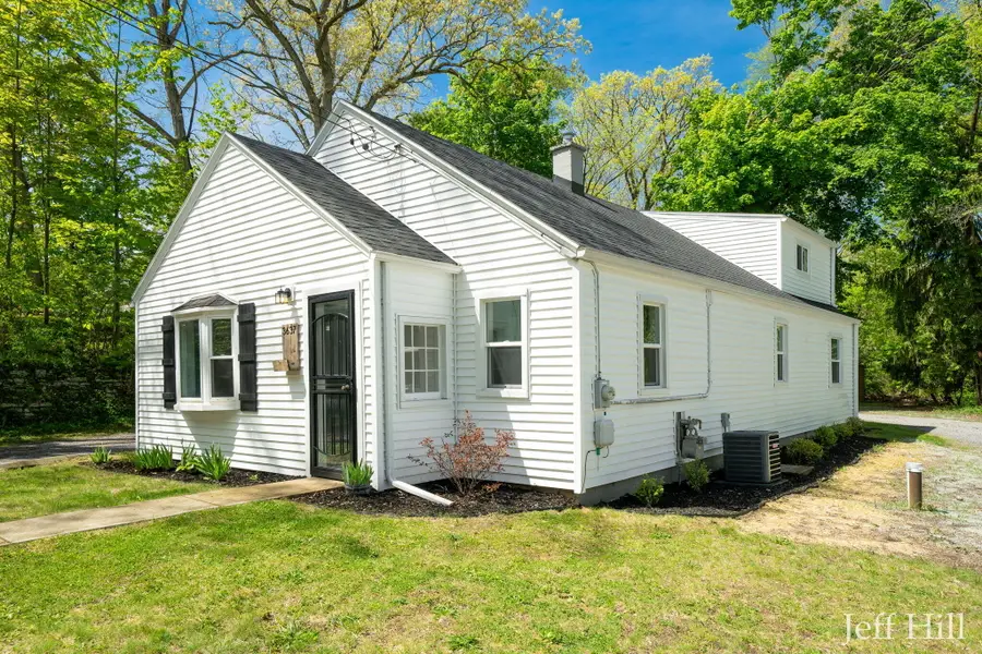 3637 Colonial Avenue Ne, Grand Rapids, MI 49525 - #2