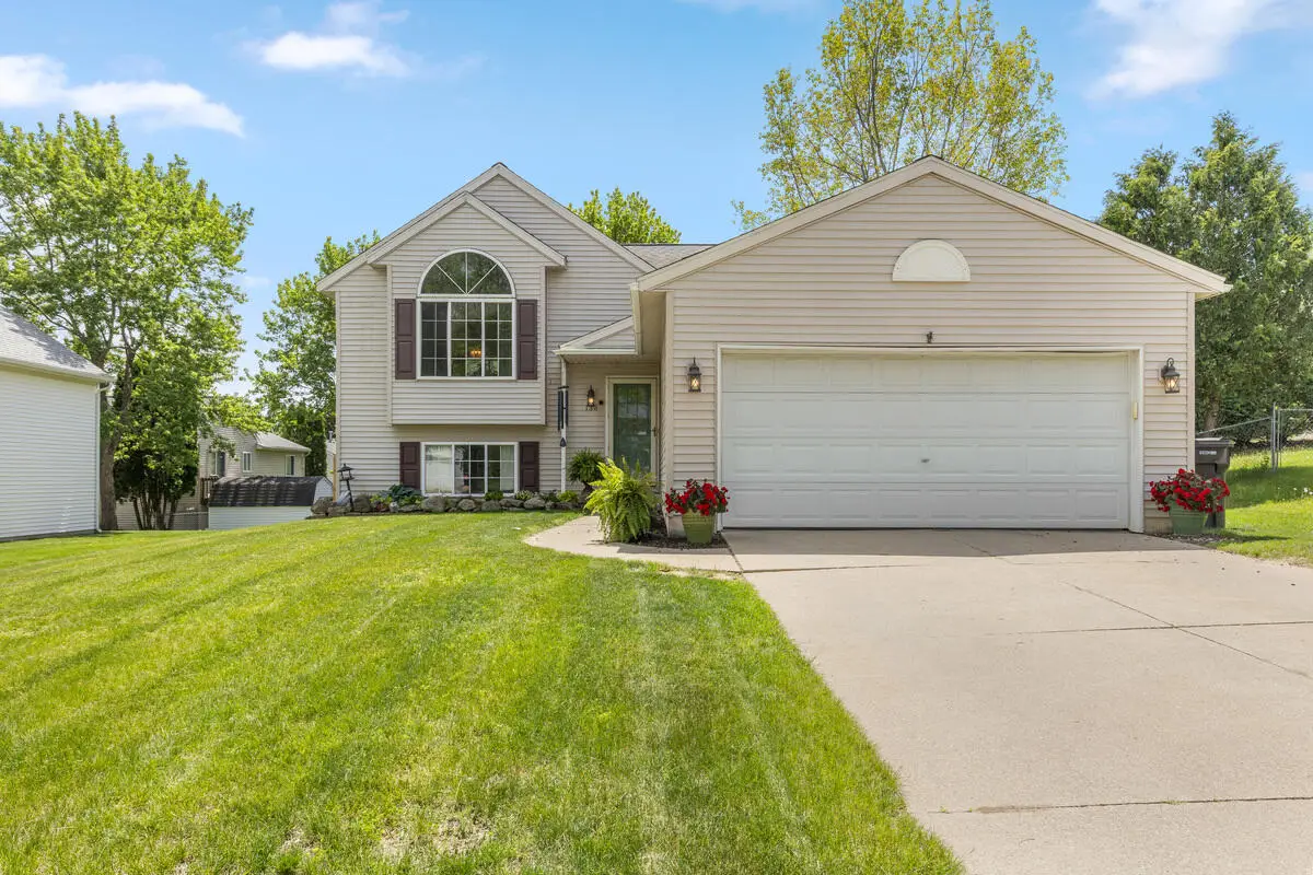 138 Rollingwood Drive, Rockford, MI 49341 - #1