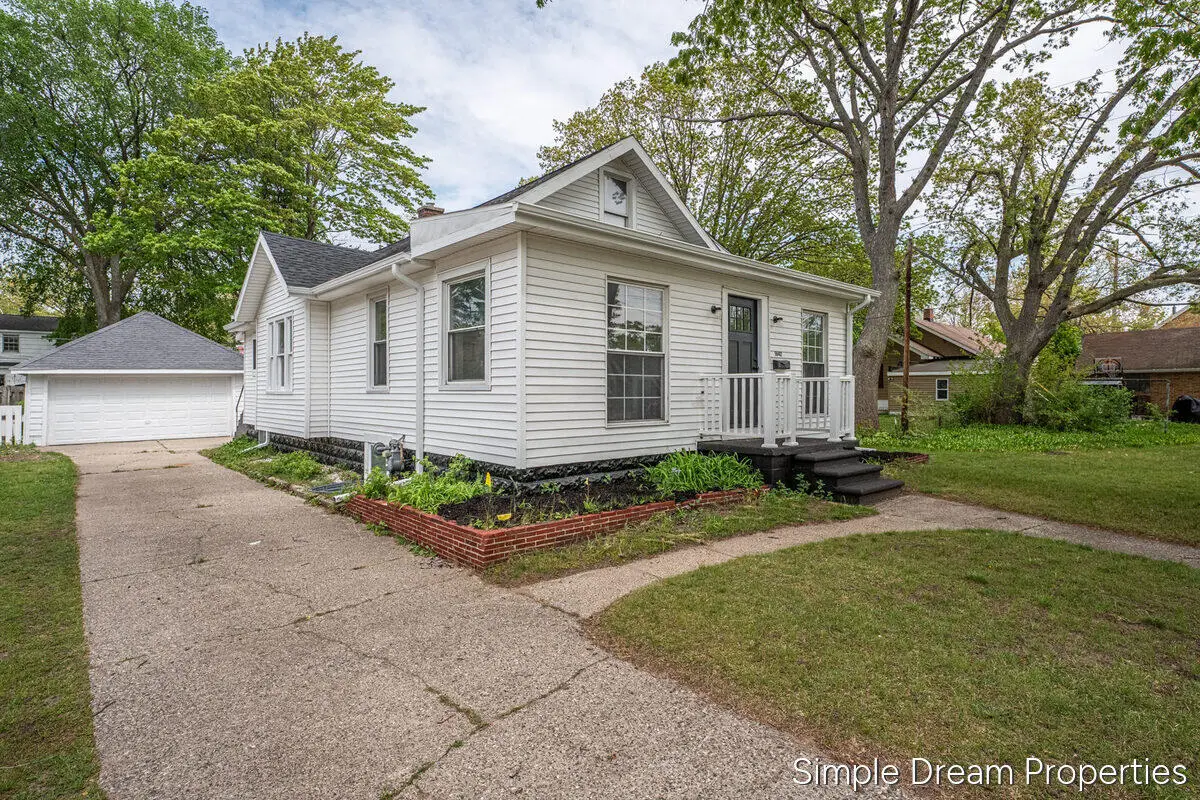 1642 Mills Avenue, Muskegon, MI 49445 - #1