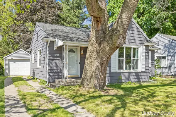 819 Alger Street Se, Grand Rapids, MI 49507