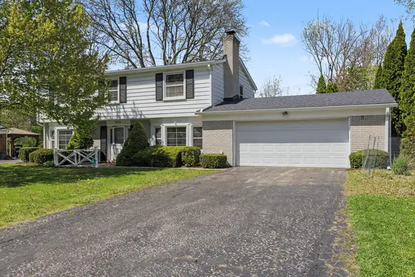 32318 Bonnet Hill Road, Farmington Hills, MI 48334